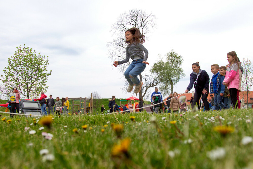 U Slavonskom Brodu započela manifestacija 'U svijetu bajki Ivane Brlić-Mažuranić'