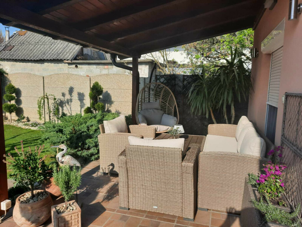 Prekrasna okućnica s terasom Danijele Novak iz Koprivnice - 13