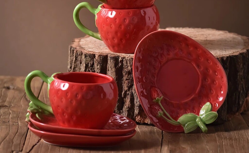 Šalica u obliku jagode s AliExpressa