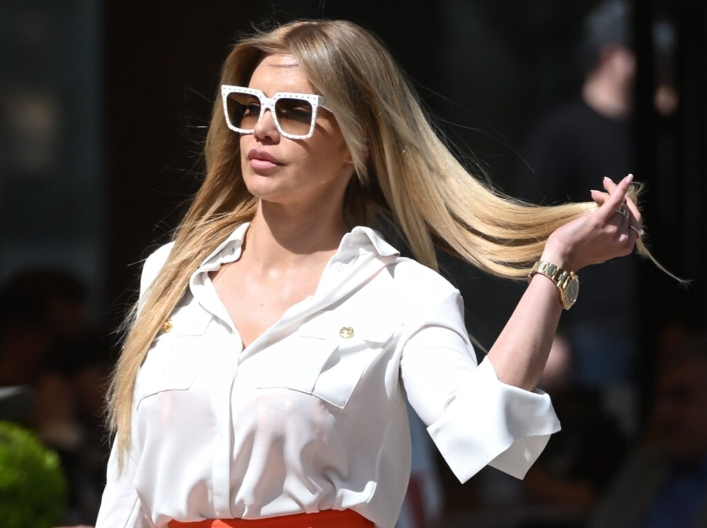 Dama iz centra Zagreba u lijepoj i udobnoj kombinaciji