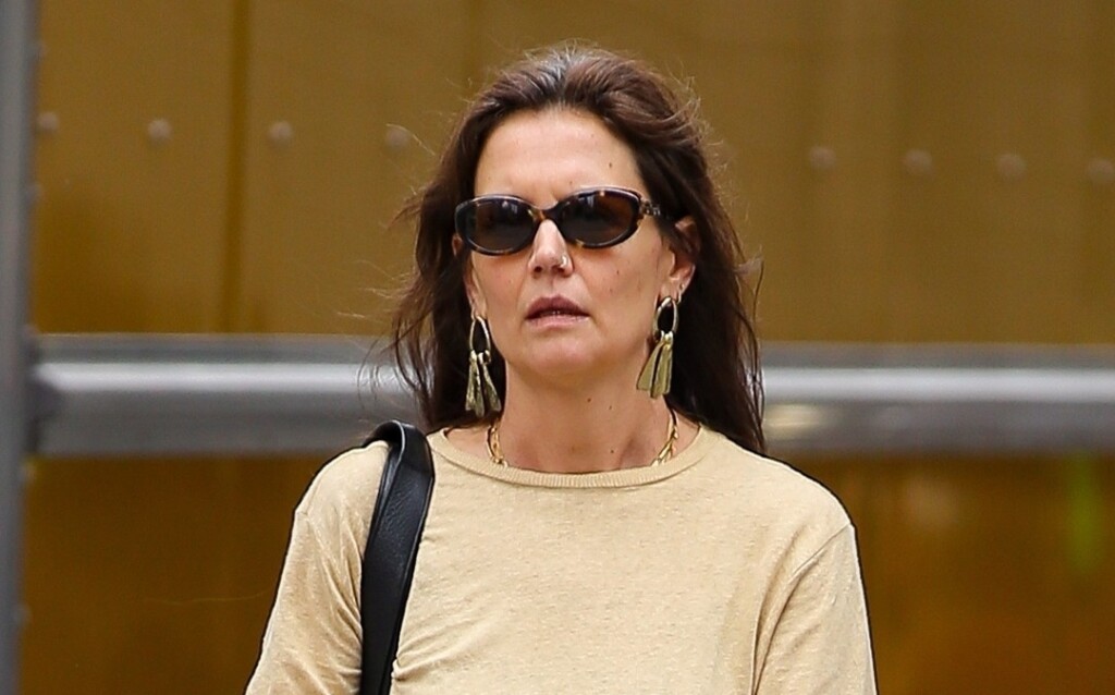 Katie Holmes u kombinaciji mokasinki i čarapa