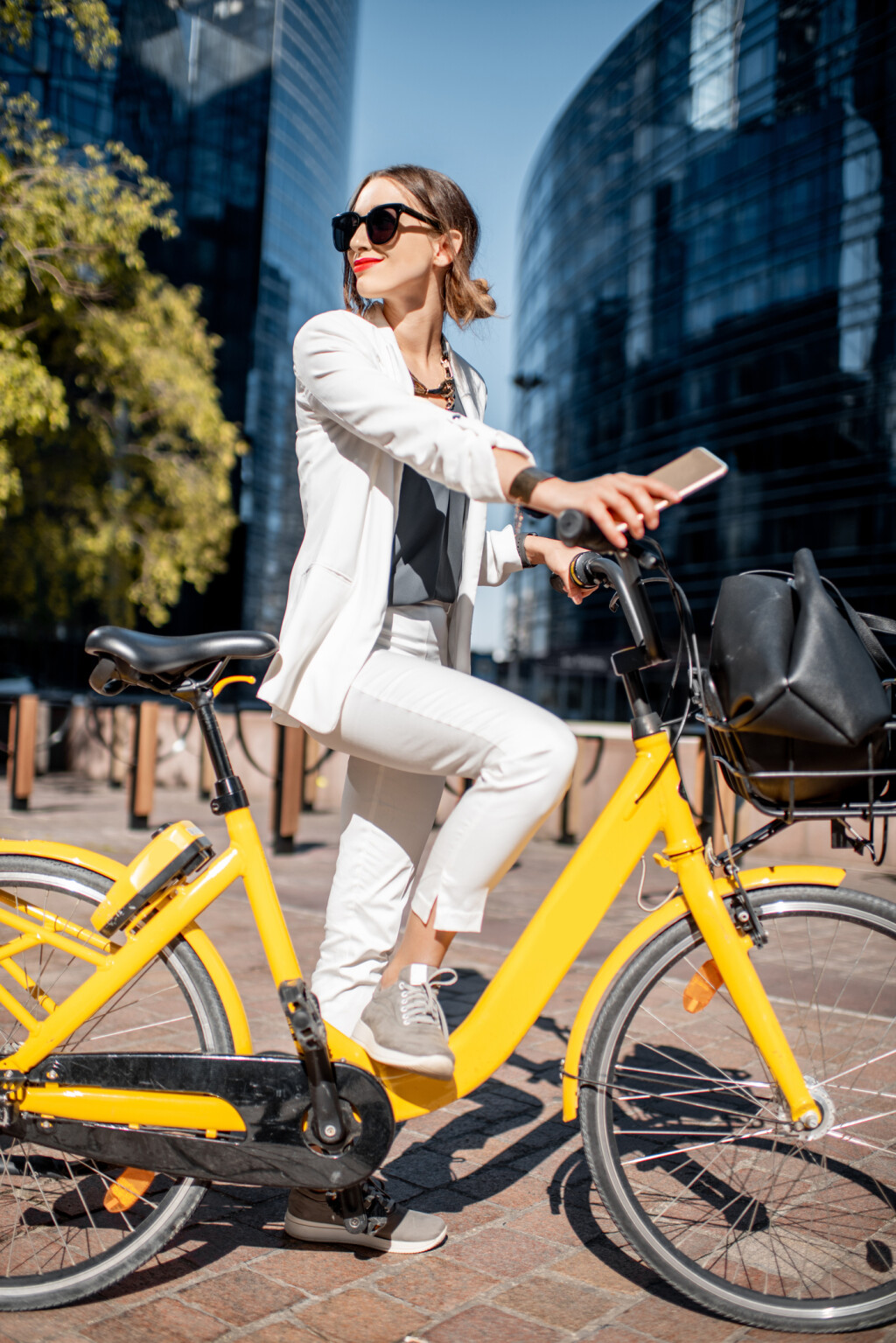 Bicikl je i idealno prijevozno sredstvo za odlazak na posoa, pogotovo ako živite u manjem gradu ili mjestu