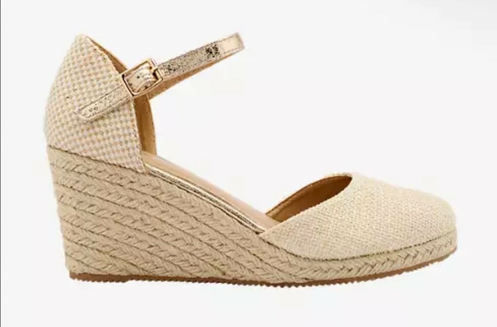 Deichmann, 24,99 eura