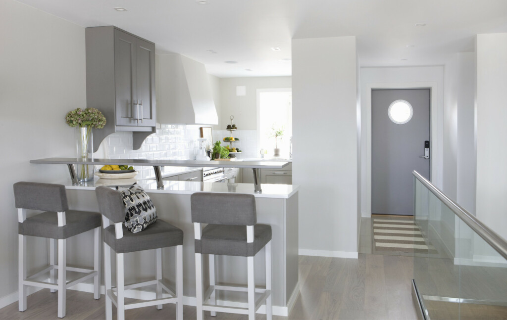 Stan vrhunski uređen u neutralnim tonovima - 11