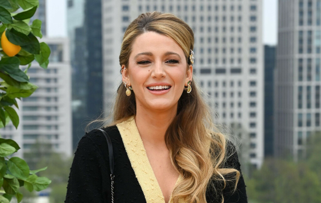 Blake Lively u Londonu promovira svoj novi film 'Another Simple Favor' - 8