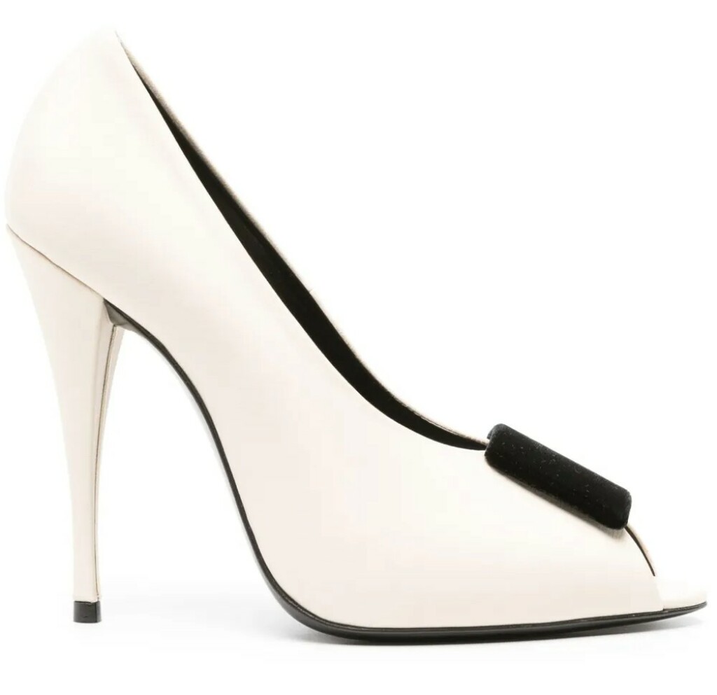 Saint Laurent štikle, 593 eura