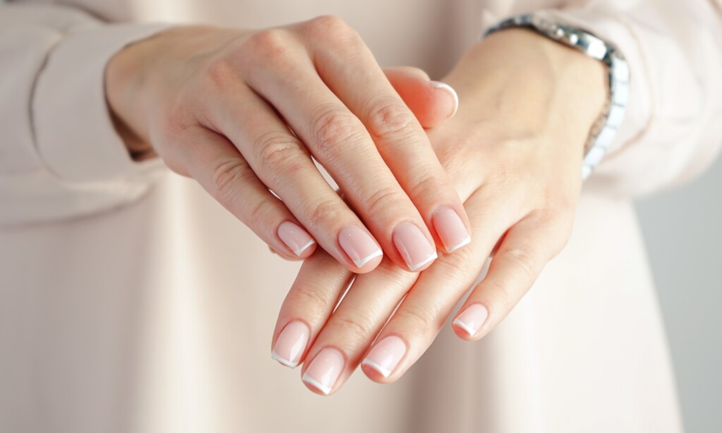 Soft french manikura