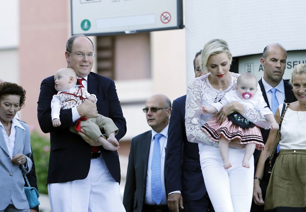Princeza Charlene i princ Albert s blizancima - 1