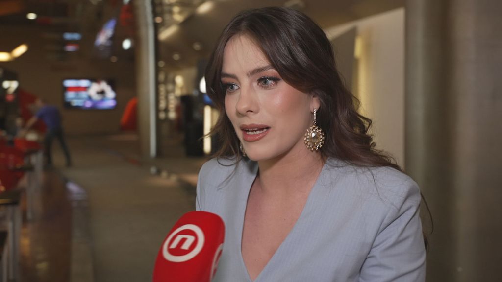 Ana Uršula Najev - 1