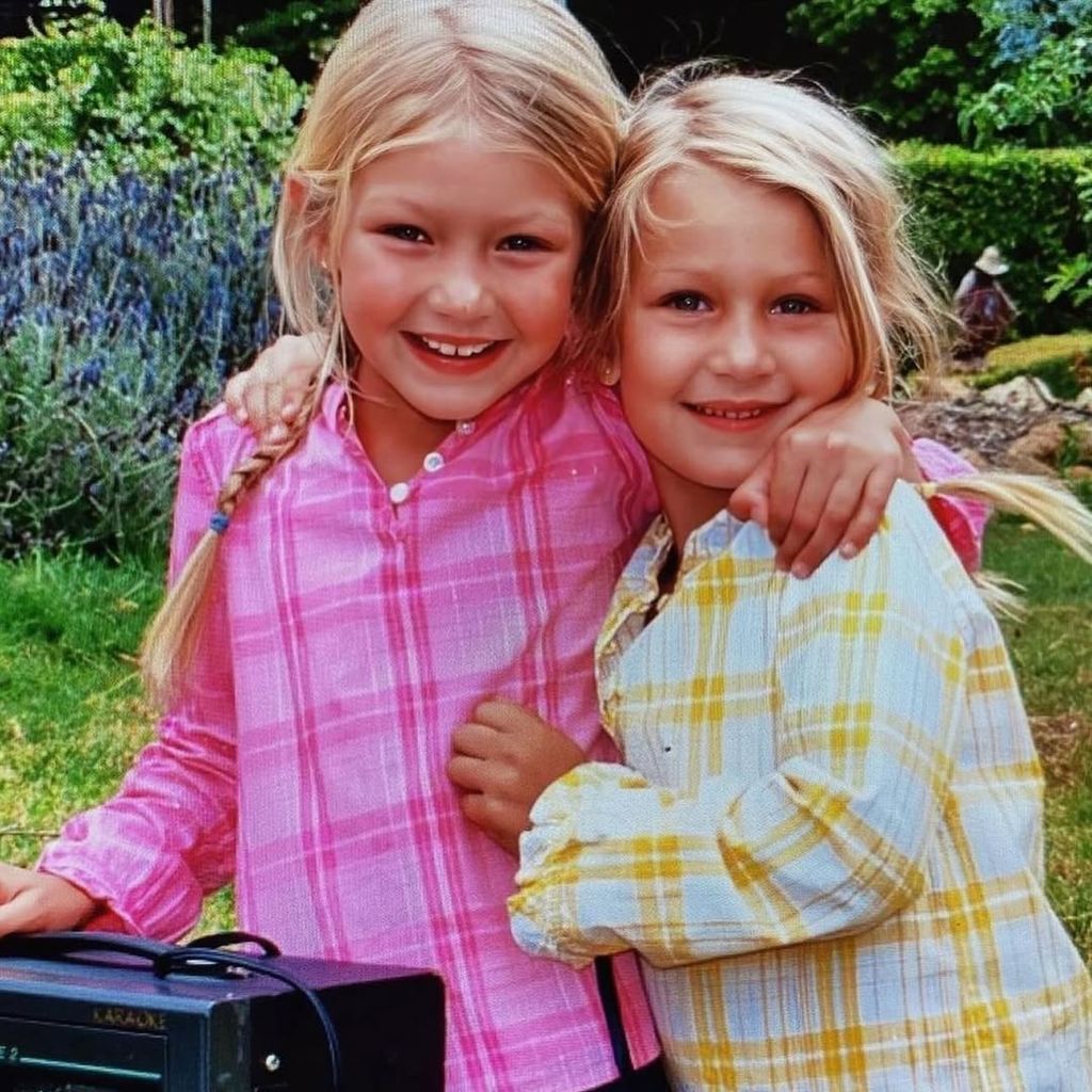 Bella i Gigi Hadid - 12