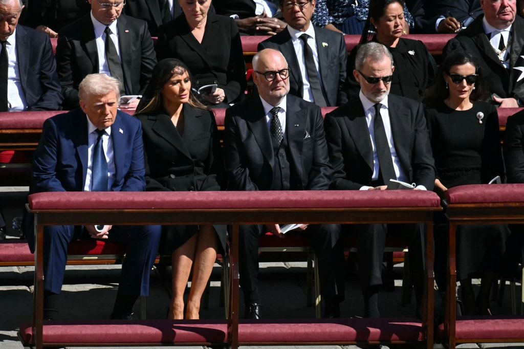 Donald Trump, Melania Trump, kralj Felipe i kraljica Letizia na ispraćaju pape Franje