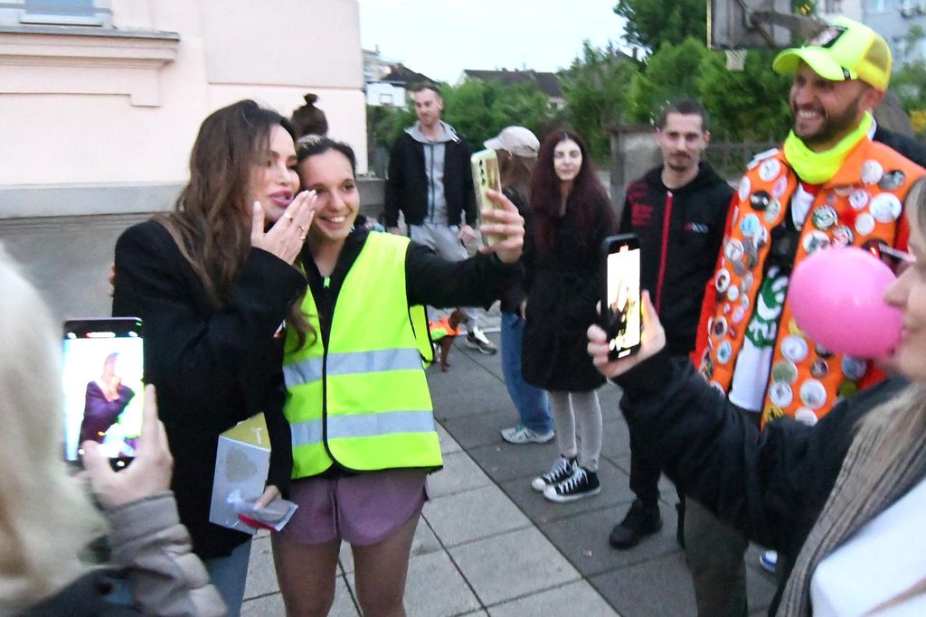 Severina podržala srpske studente u Virovitici - 2
