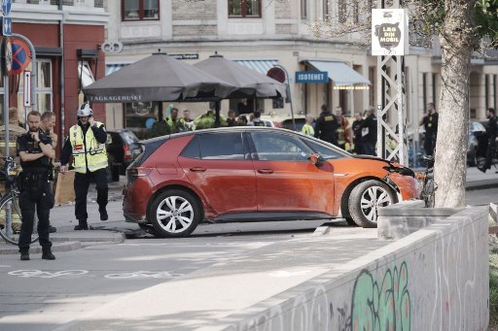 Copenhagen, muškarac se automobilom zabio u ljude - 1