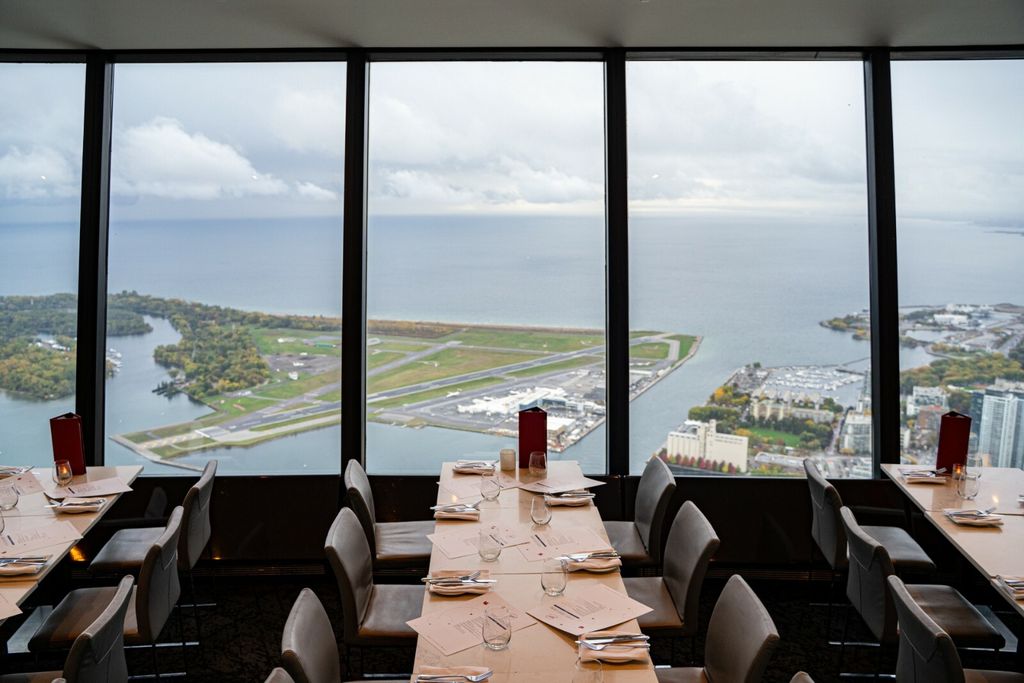 Pogled iz restorana 350