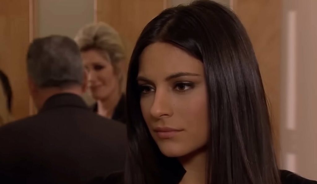 Ana Brenda Contreras - 1