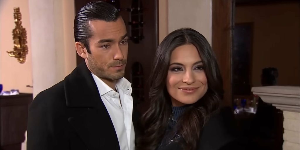 Ana Brenda Contreras - 2