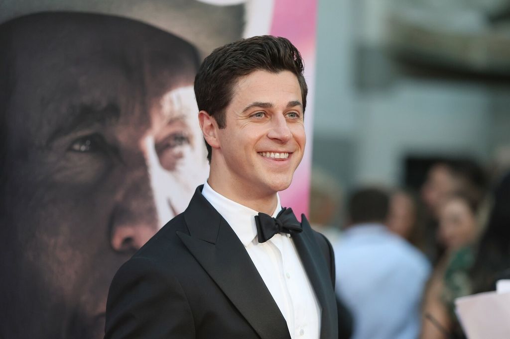 David Henrie - 3