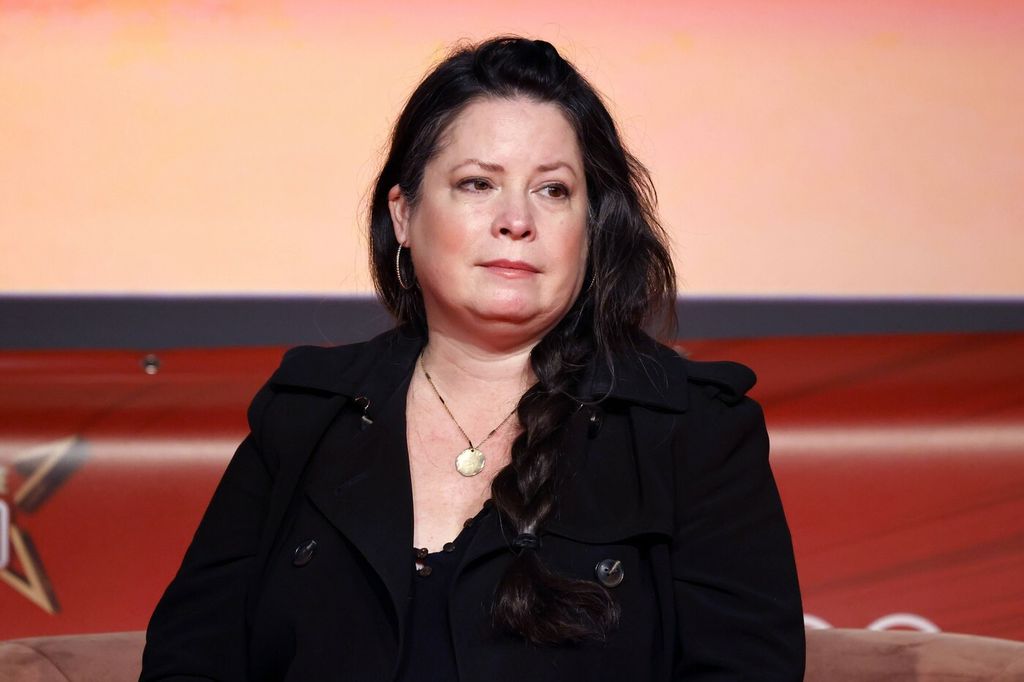 Holly Marie Combs - 6