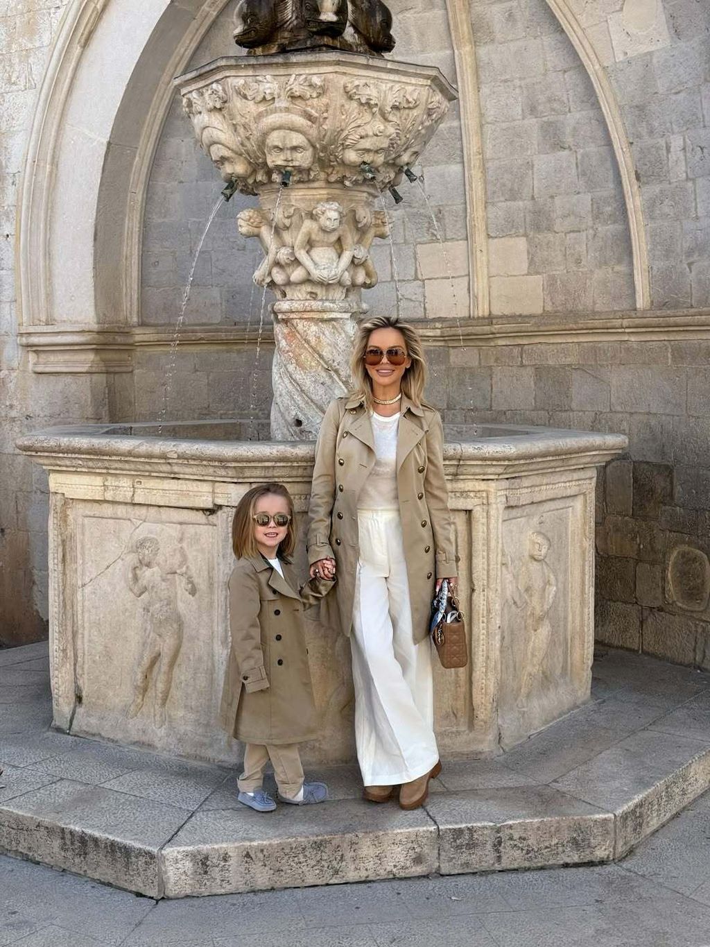 Maja Šuput, Bloom Tatarinov