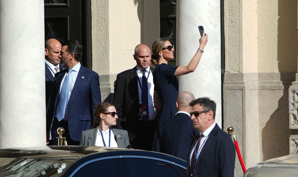 Donald Trump ml., Bettina Anderson