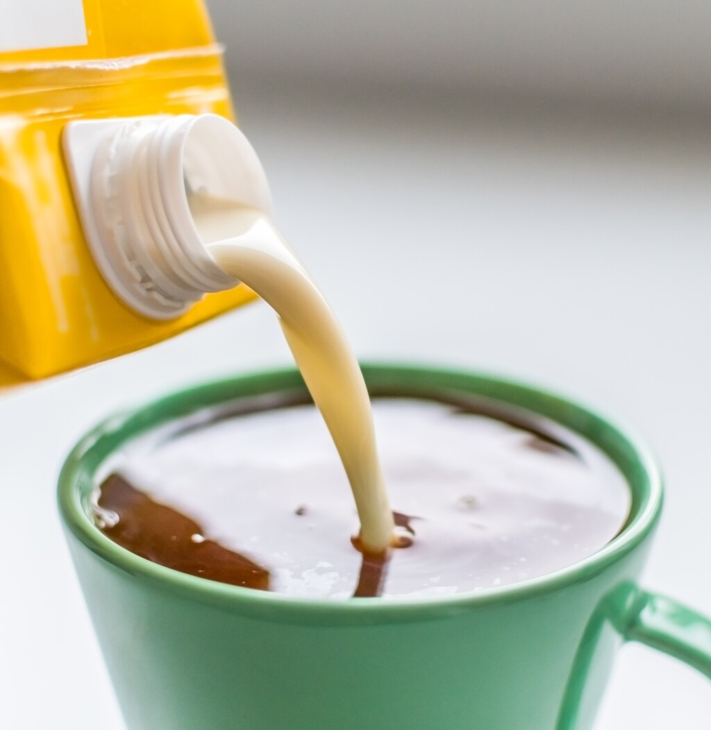 Mnogi biljni napici imaju vrlo malo proteina i često su zaslađeni