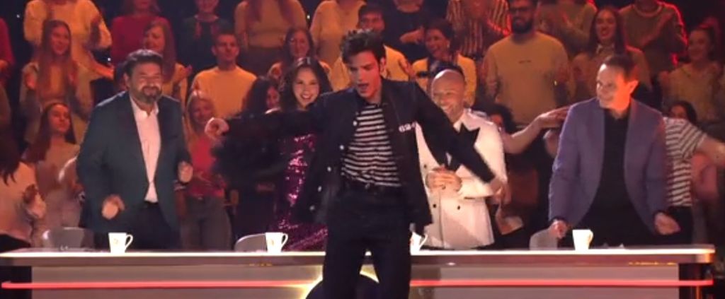 Lovro Juraga kao Elvis Presley