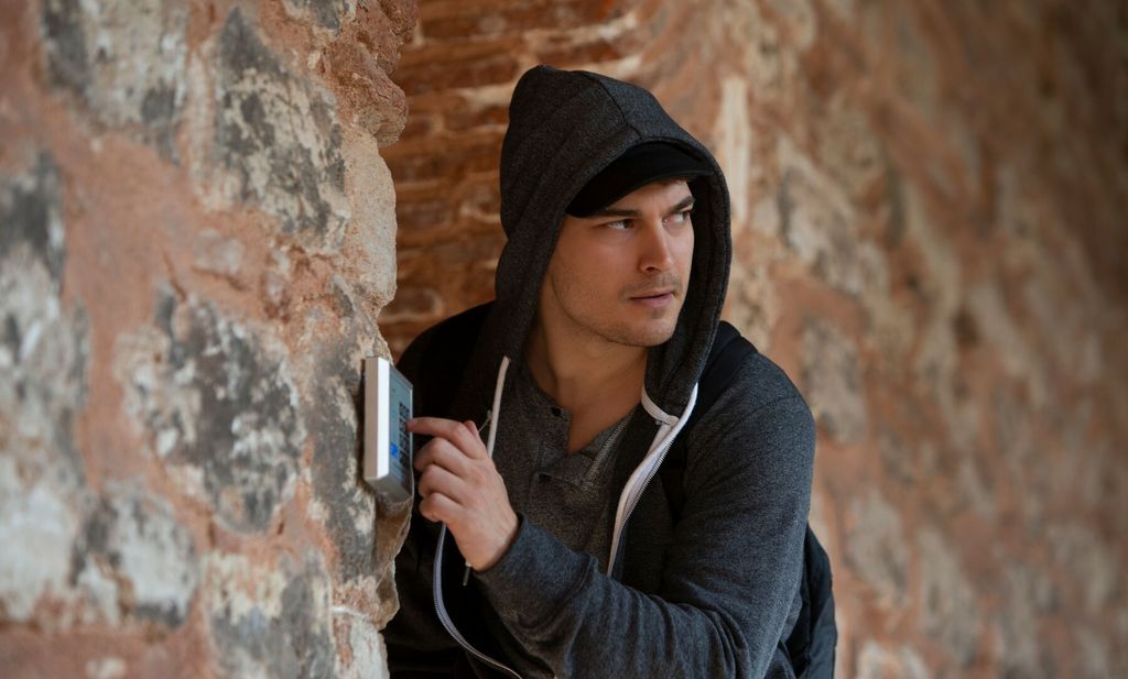 Çağatay Ulusoy - 4