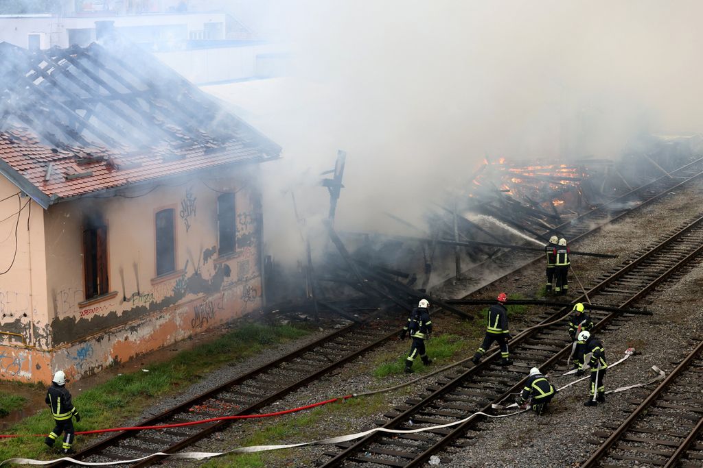 Požar skladišta HŽ-a - 6
