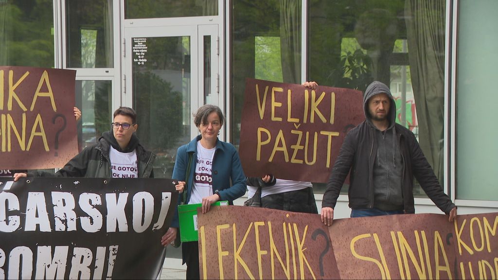 Prosvjed protiv peradarskih farmi