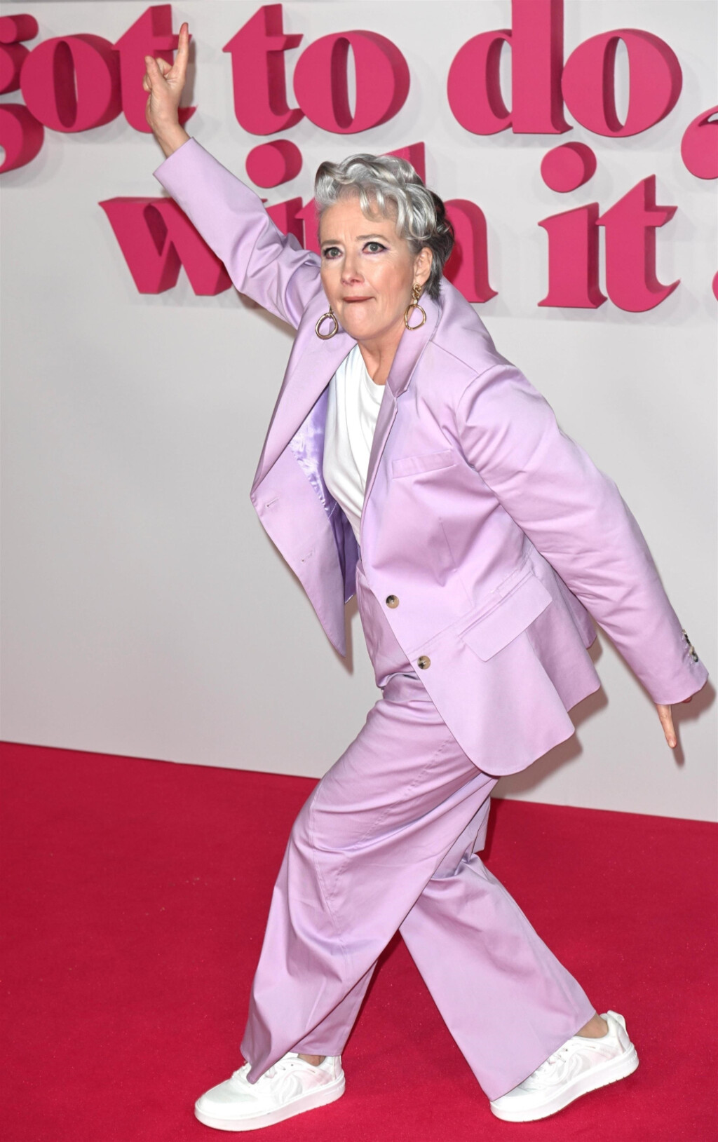 Emma Thompson dobro se zabavlja na crvenom tepihu