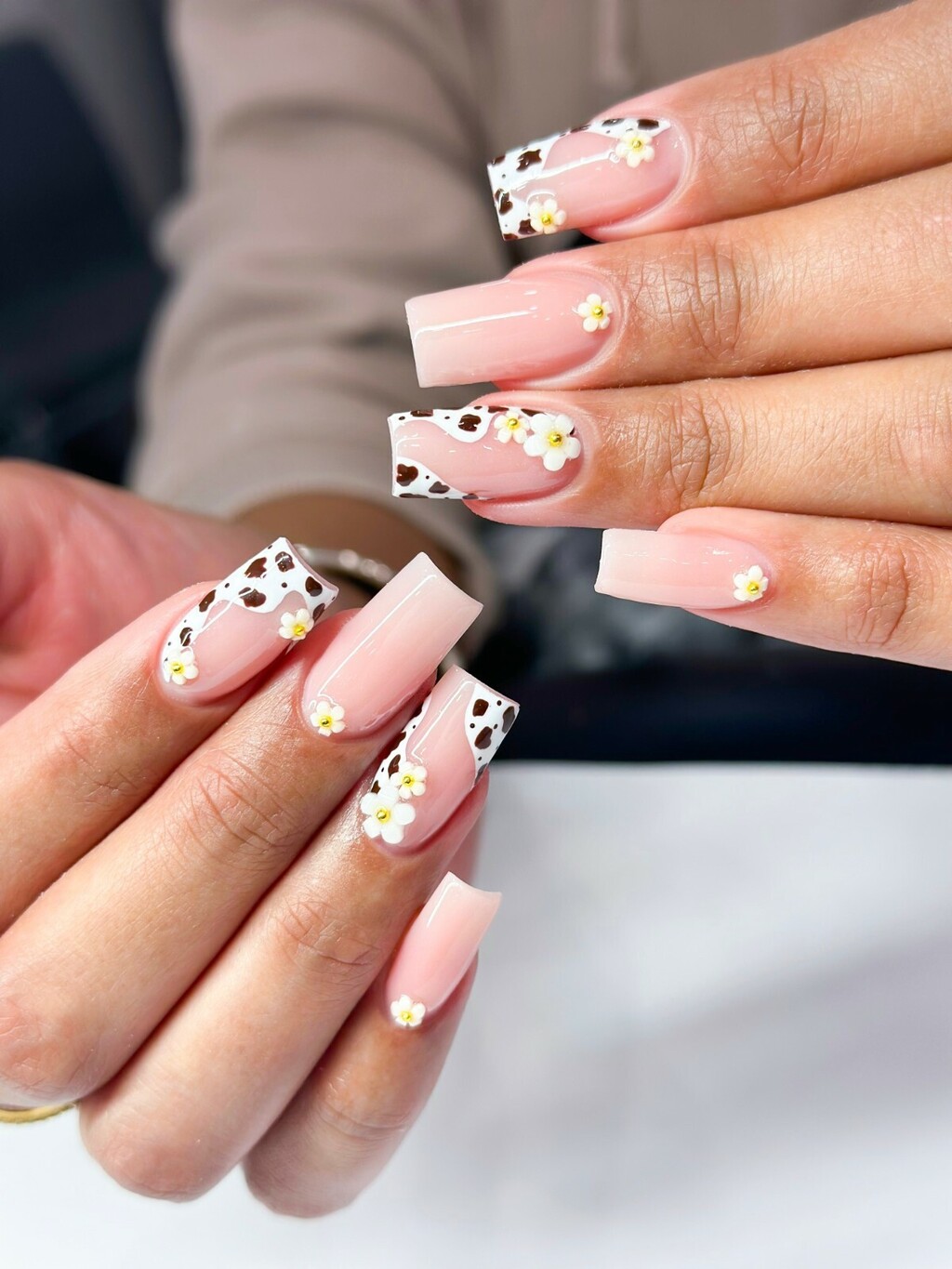 Cvjetne manikure stvorene su za proljeće - 1