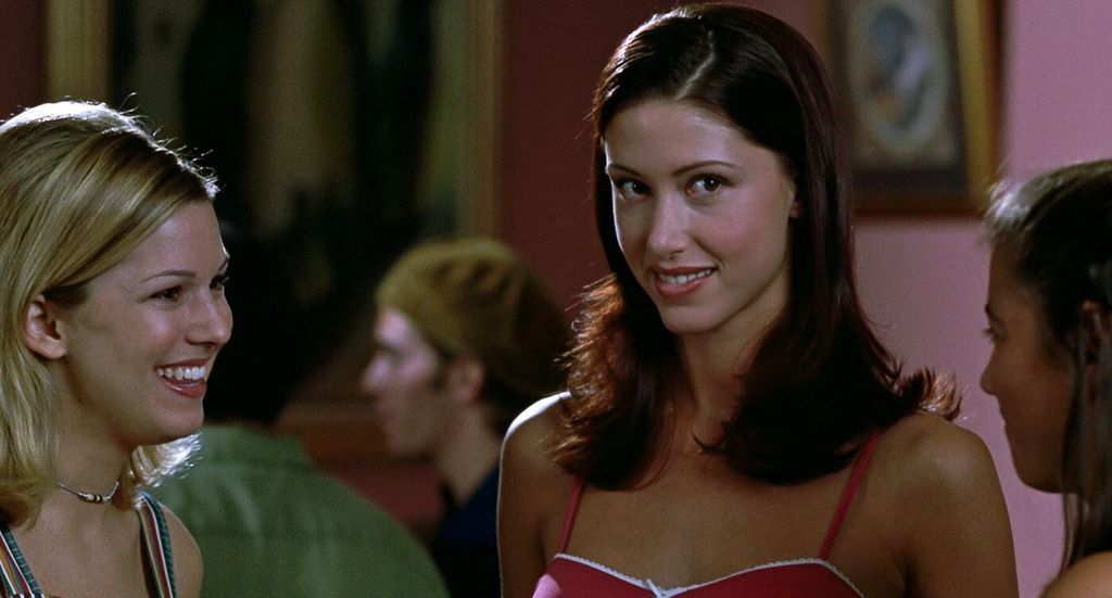 Shannon Elizabeth - 4