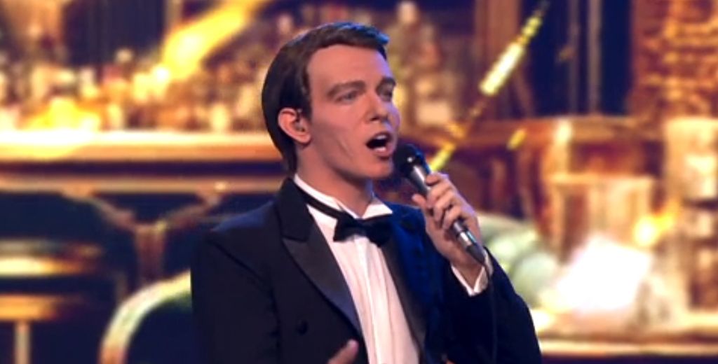 Lovro Juraga kao Frank Sinatra