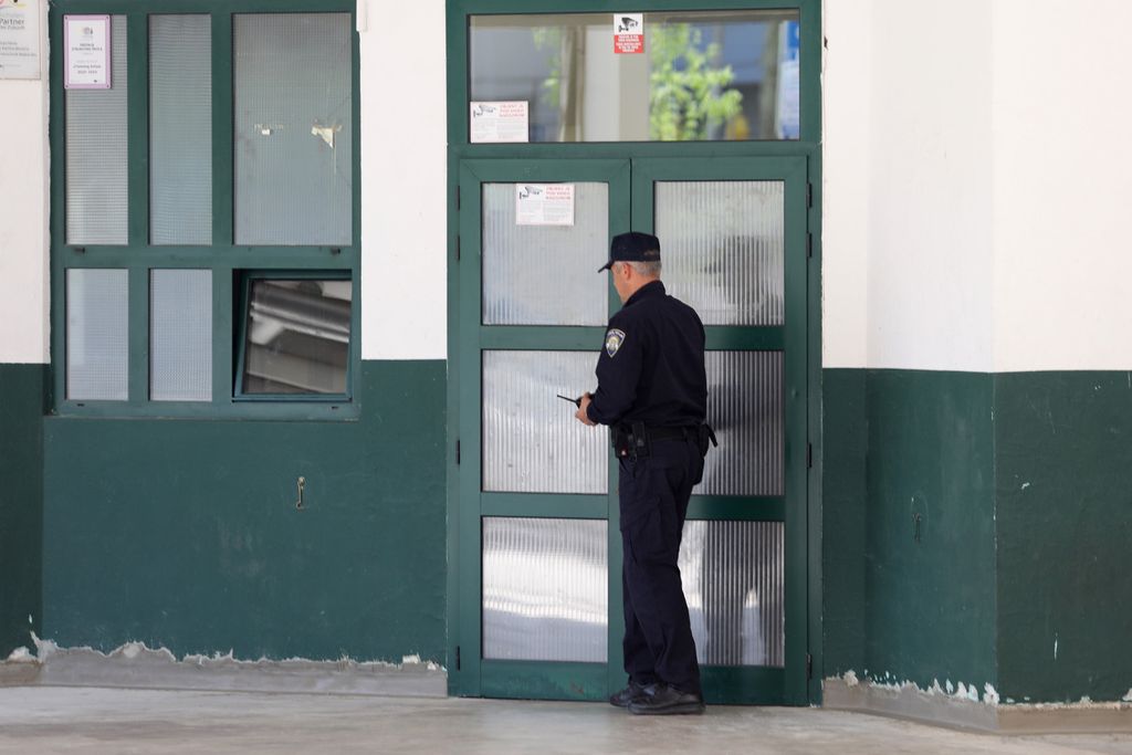 Dojava o bombi u školi u Makarskoj - 3