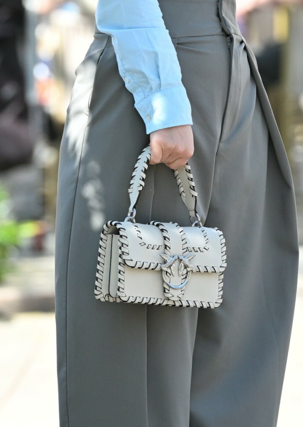 Torbe u proljetnim street style kombinacijama sa zagrebačke špice - 3