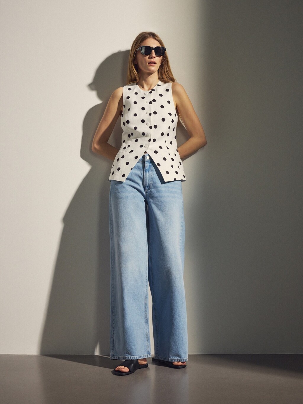 Reserved, 32,99 eura