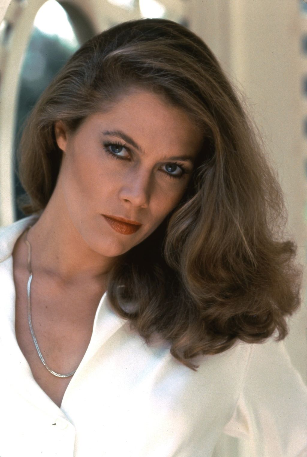Kathleen Turner - 8