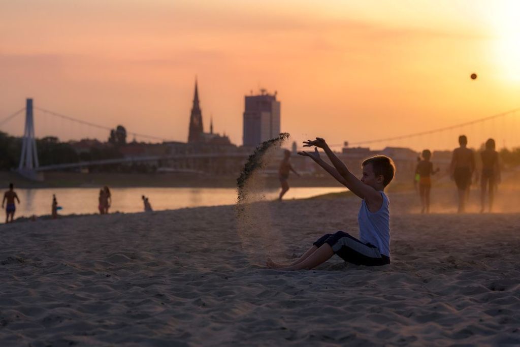 Zalazak sunca na Dravi u Osijeku, Copacabana