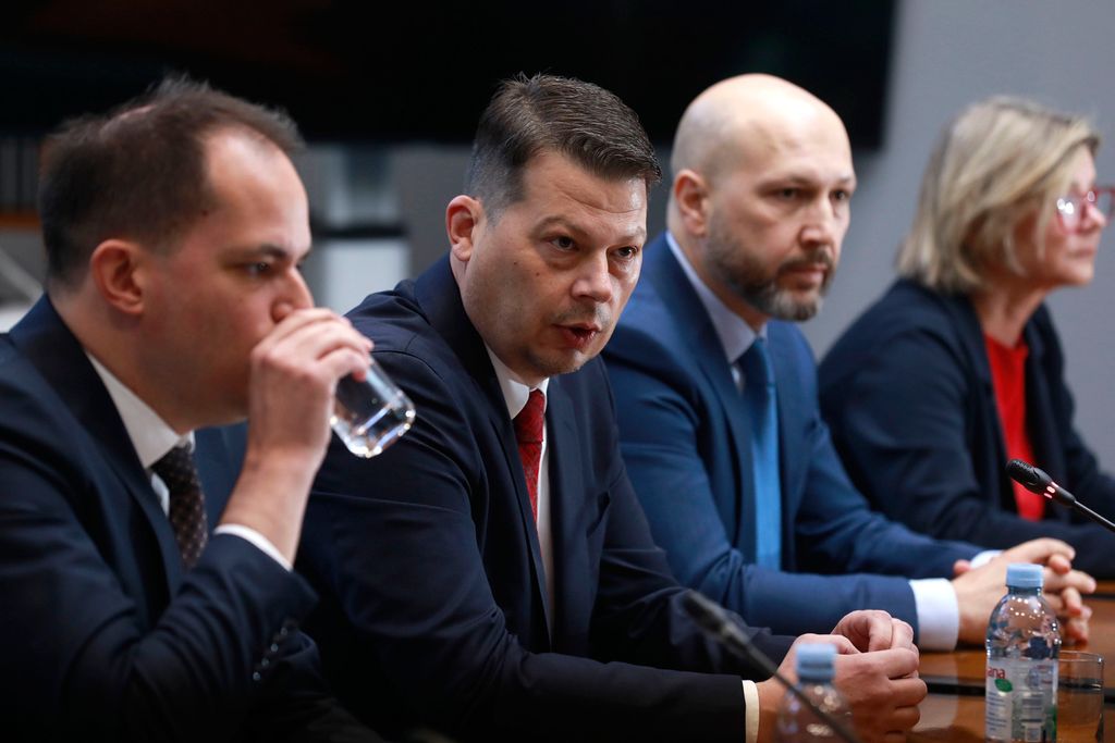 Oporba napustila sjednicu Odbora za Ustav