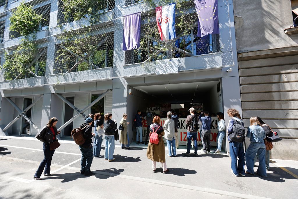 Prosvjed studenata pred Fakultetom političkih znanosti - 1