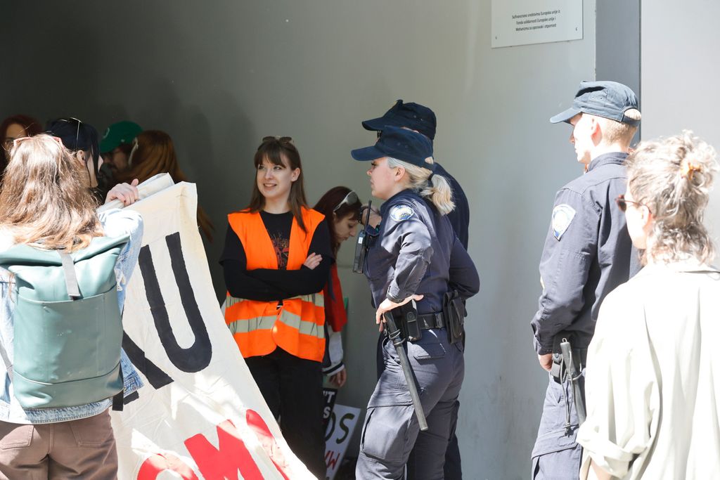 Prosvjed studenata pred Fakultetom političkih znanosti - 1
