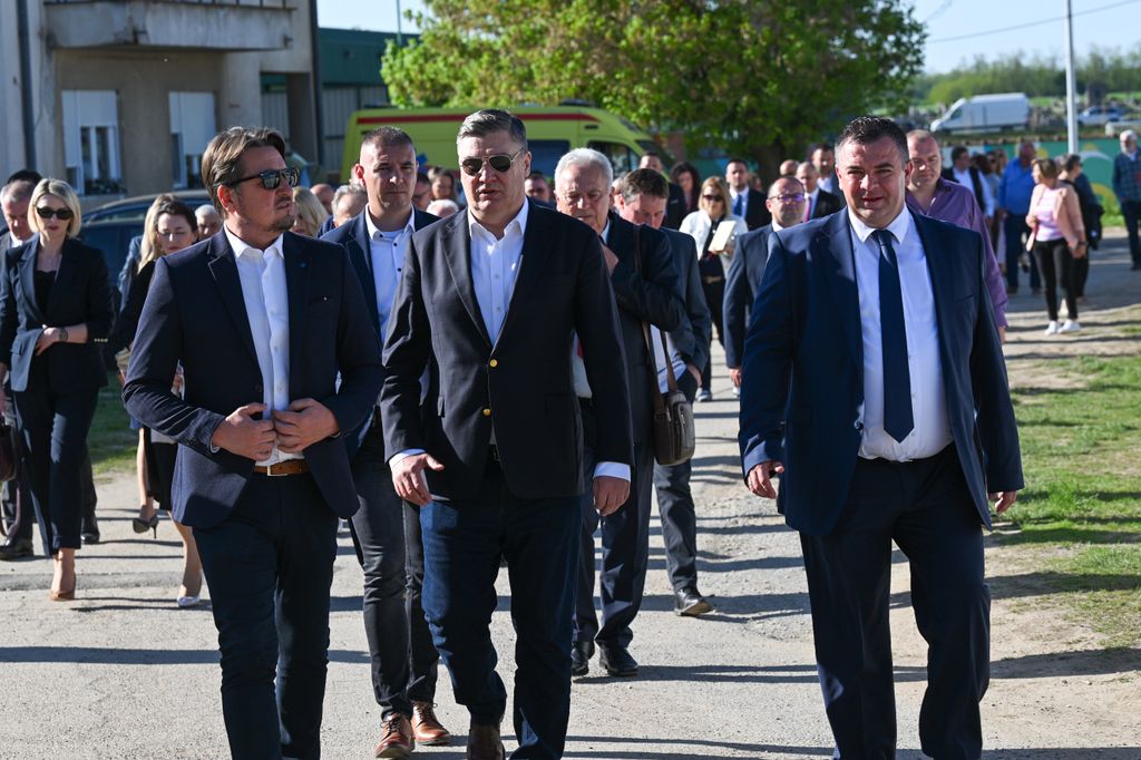 Milanović u Starim Mikanovcima - 1