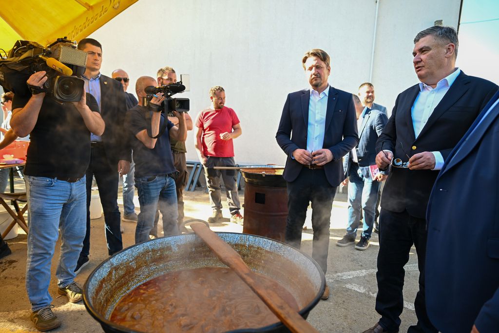 Milanović u Starim Mikanovcima - 1