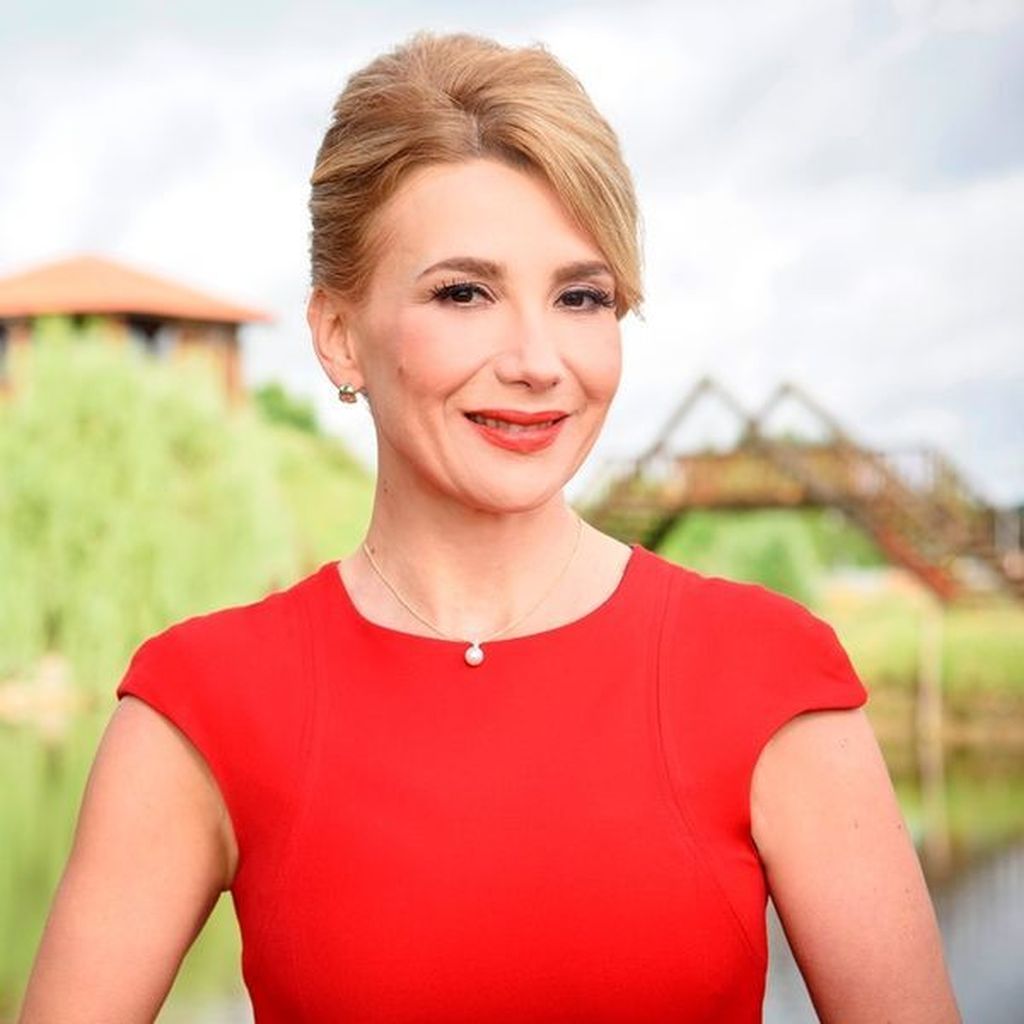 Ecija Ojdanić u Zlatnim dvorima