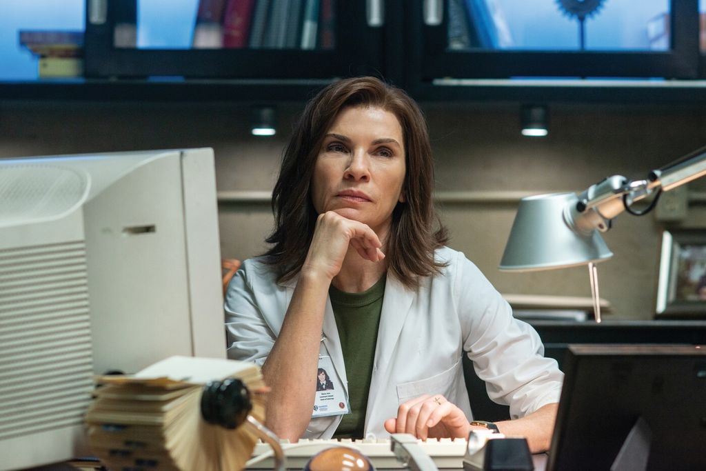 Julianna Margulies - 3