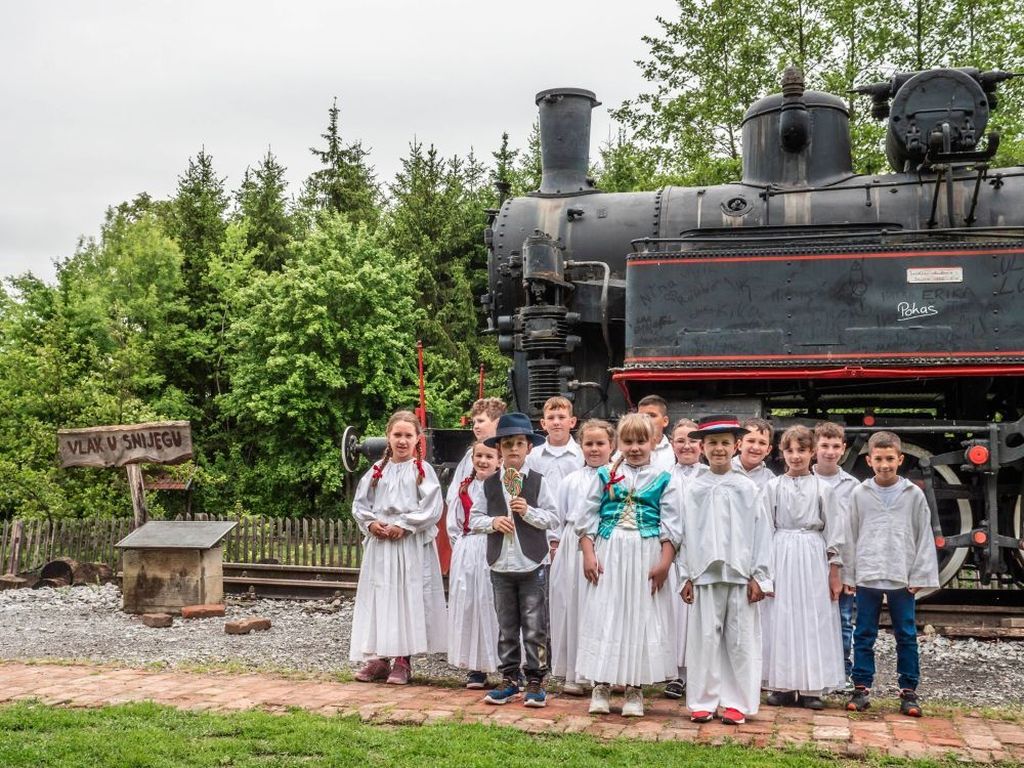 KUC Mato Lovrak