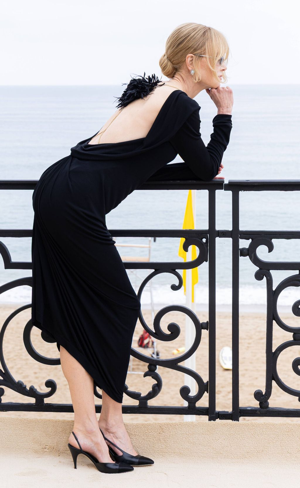 Nicole Kidman u Chanelovoj haljni s golim leđima