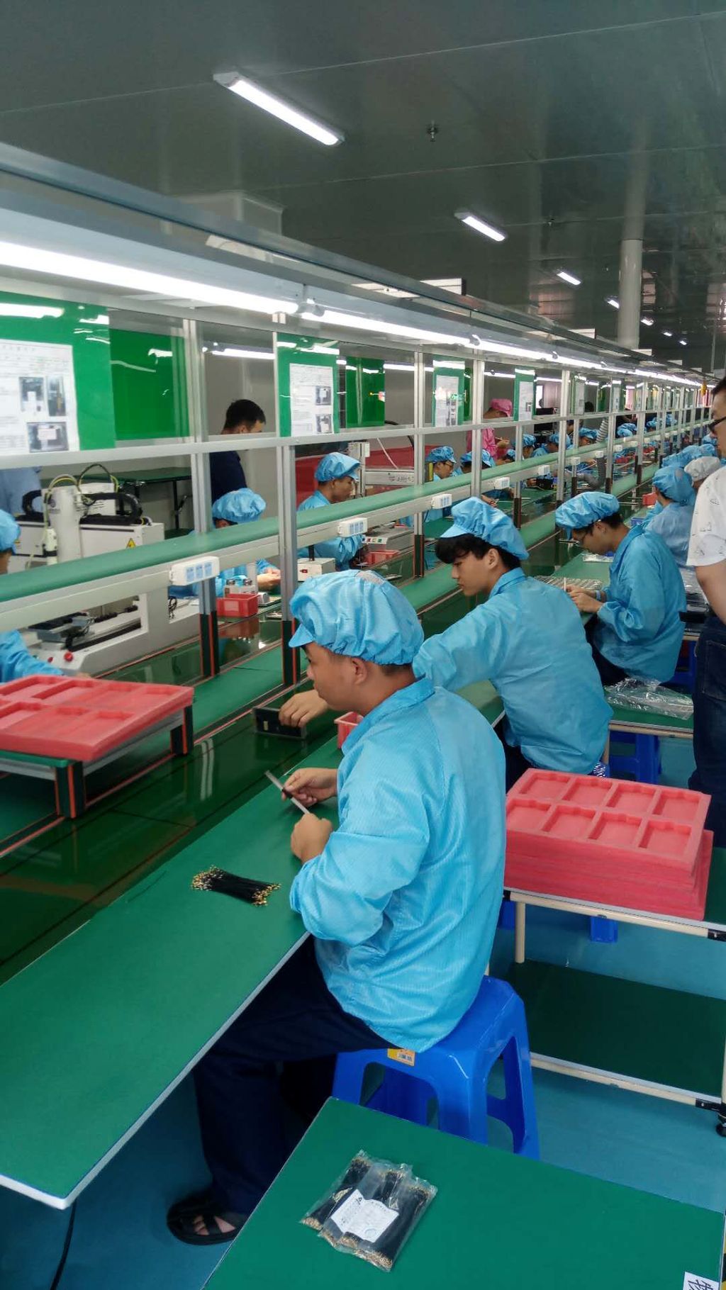 Predstavnci tvrtke Hangar 18 u Kini (Foto: Hangar 18)