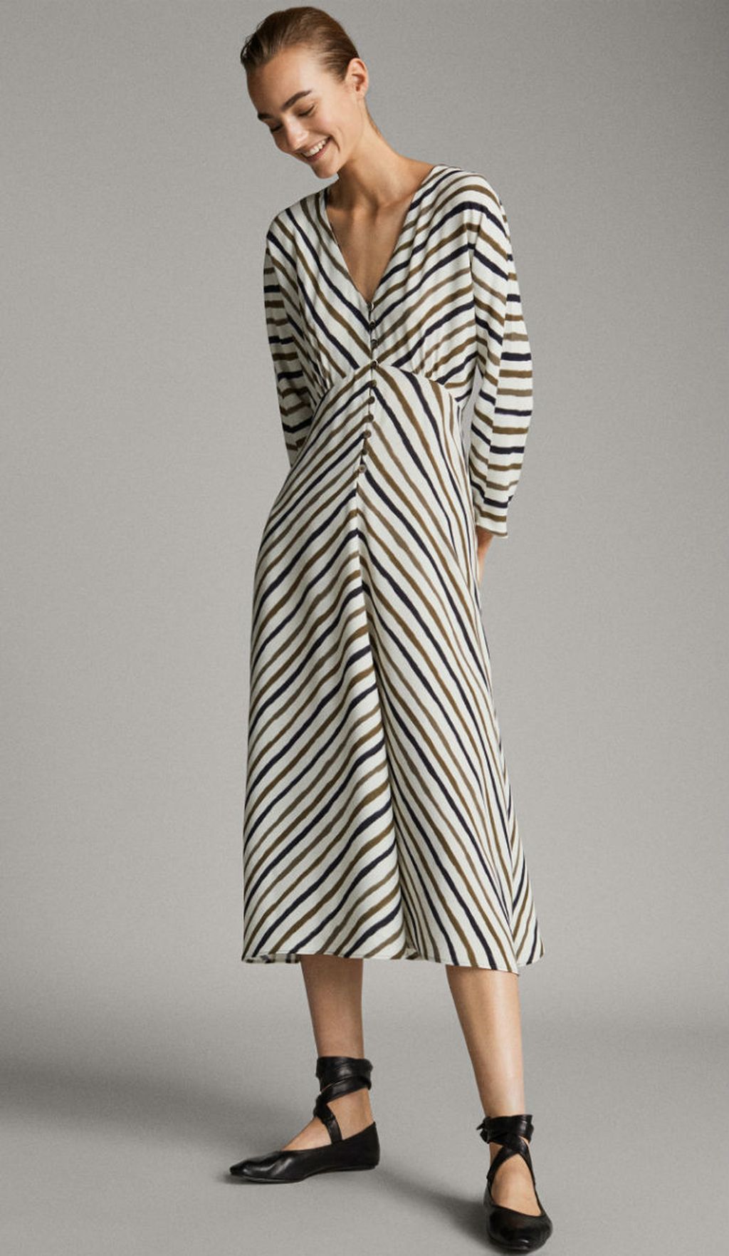 Haljine iz jesenskih kolekcija koje pristaju figurama raznih konfekcijskih veličina - 11