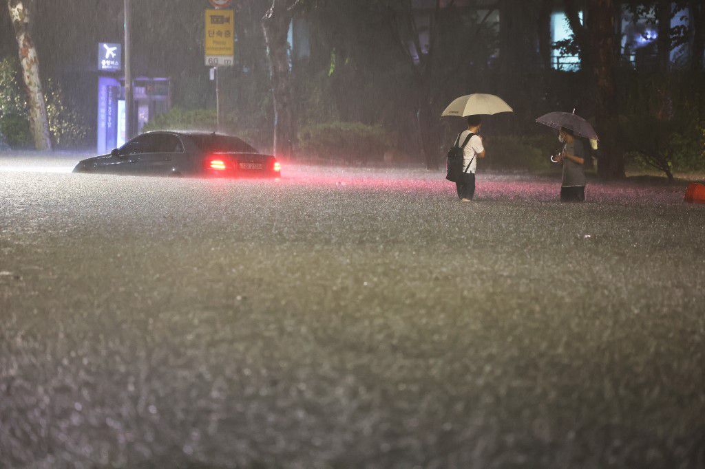 Rekordne kiše poplavile Seul